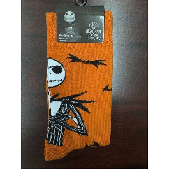 NWT The Nightmare Before Christmas Mens Crew Socks - Picture 1 of 3